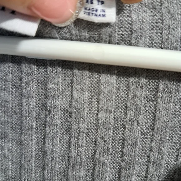 Sweater - Picture 3 of 4